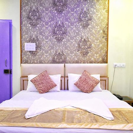 Hotel Picasso Varanasi Prime Location Екстериор снимка