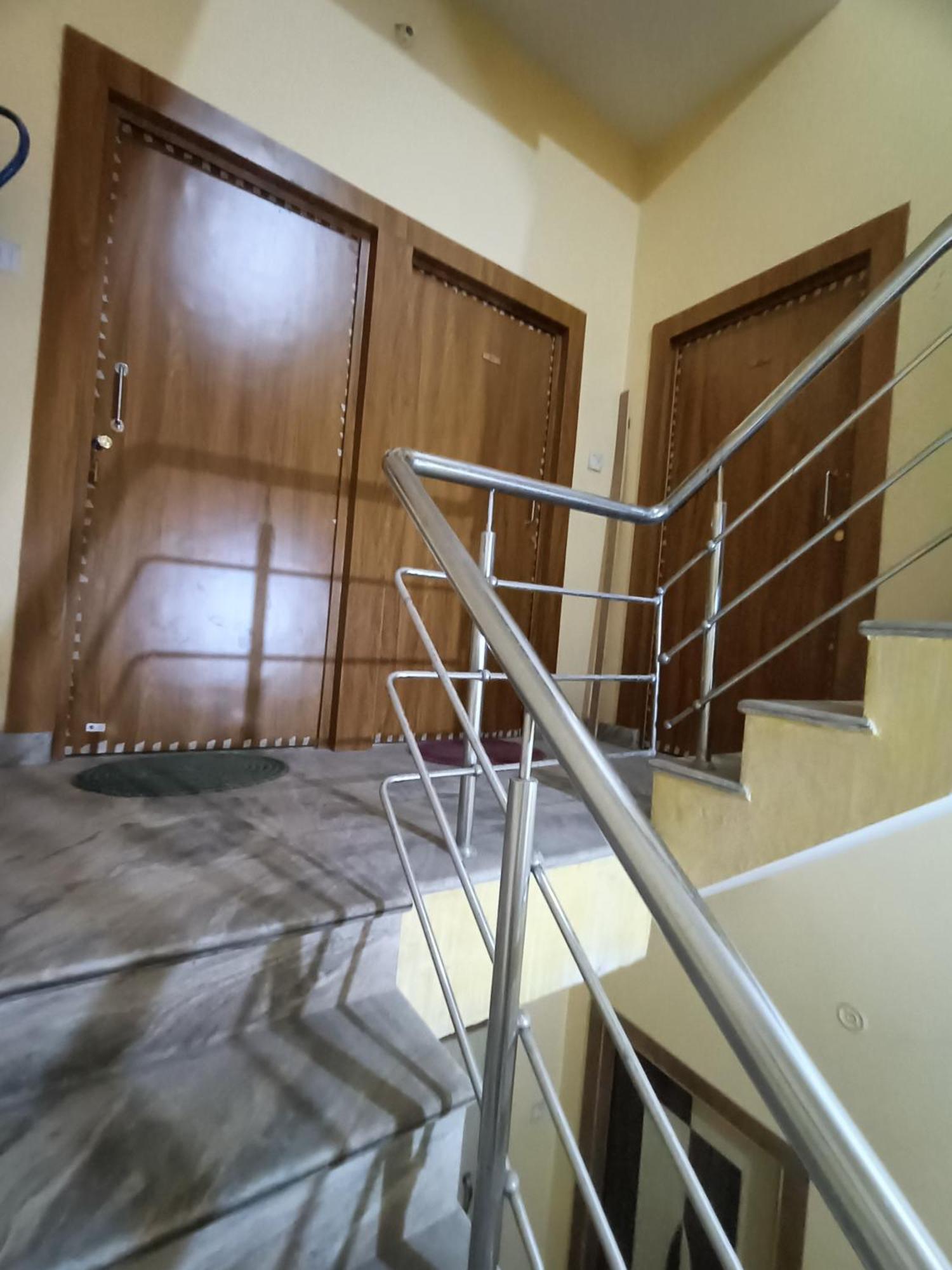 Hotel Picasso Varanasi Prime Location Екстериор снимка