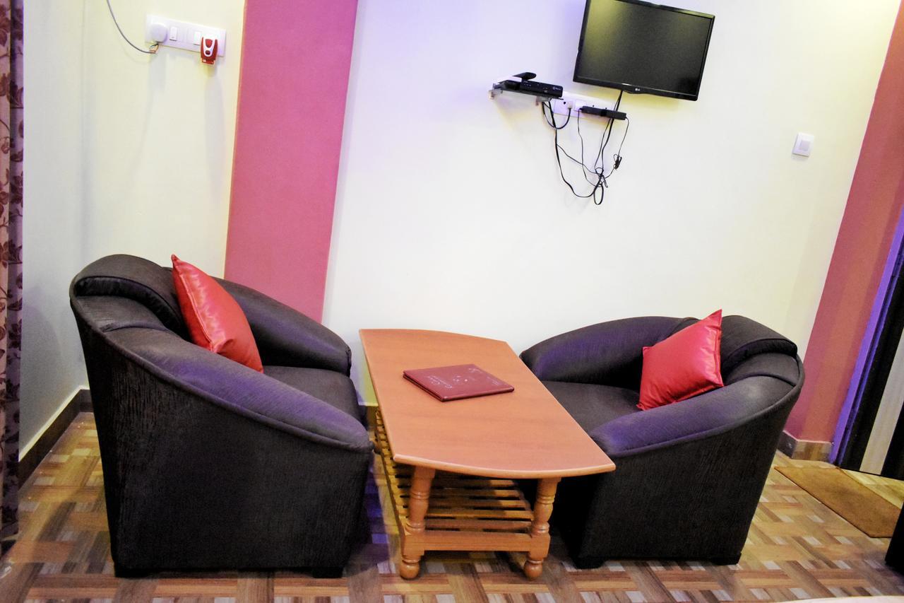 Hotel Picasso Varanasi Prime Location Екстериор снимка