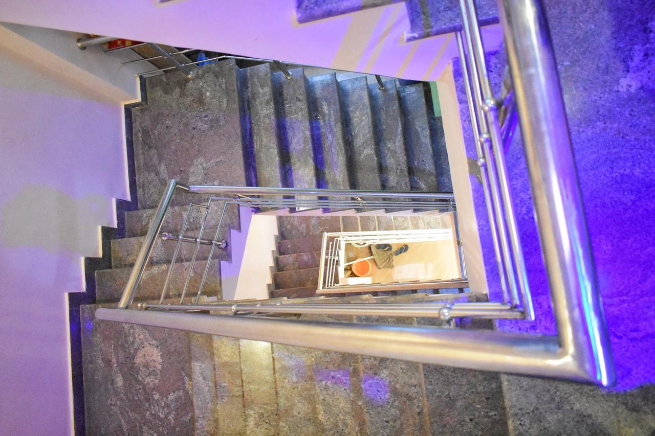 Hotel Picasso Varanasi Prime Location Екстериор снимка