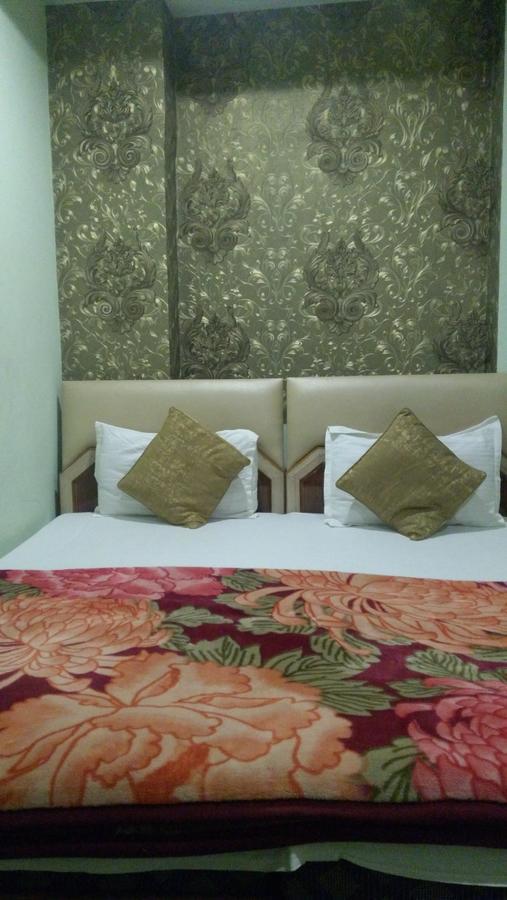 Hotel Picasso Varanasi Prime Location Екстериор снимка