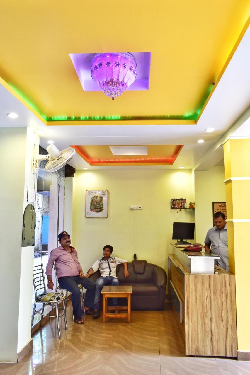 Hotel Picasso Varanasi Prime Location Екстериор снимка